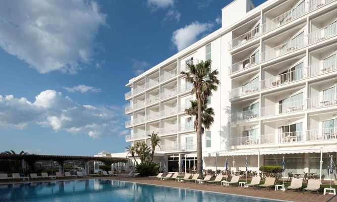 Es Castell Hotel | Seth Agamenon