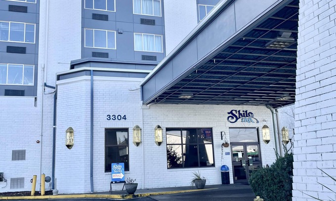 Salem Hotel | Shilo Inn Suites - Salem