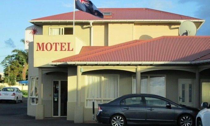 Thames Hotel | Shortland Court Motel
