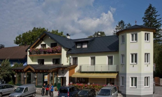 Weissenbach am Attersee Cottage | Single Room with Balcony - Attersee-Hotel zur Nixe