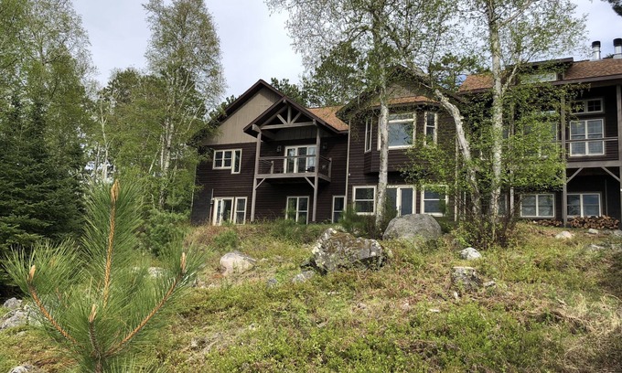 Cook House | Six bedroom, Five 1/2 bath private home on LAKE VERMILION with resort amenities