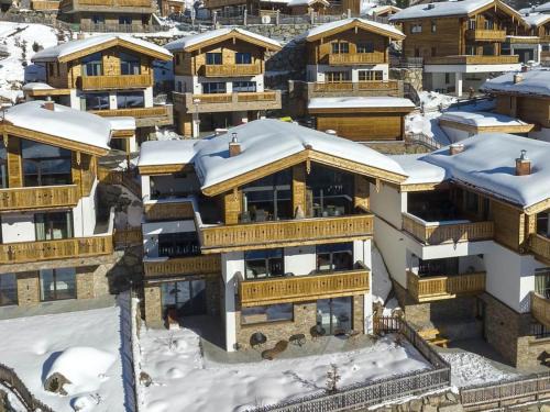 Schonbach Ski Chalet | Ski-Friendly Chalet in Neukirchen