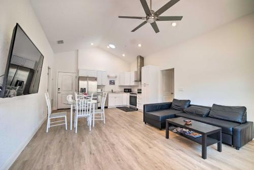 Tavares Apartment | Sleek Tavares Condo 3 Miles to Downtown