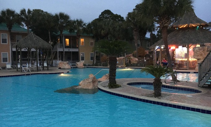 Ono Island Cottage | Slow Mo 17AD-Beautiful Beach Cottage @ the Purple Parrot Resort/Perdido Key FL