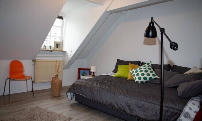 Altstadt Apartment | Small penthouse apartment on Jesuitenplatz