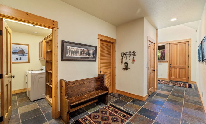 Steamboat Springs House | Snowflake Lodge ~ 4-bedroom home Minutes to the Slopes at Steamboat Ski Resort