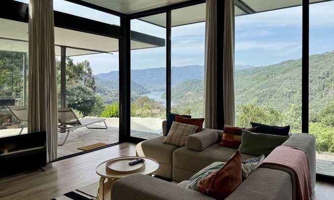 Vieira do Minho Ski Chalet | Sorte das Gestaças by House and People