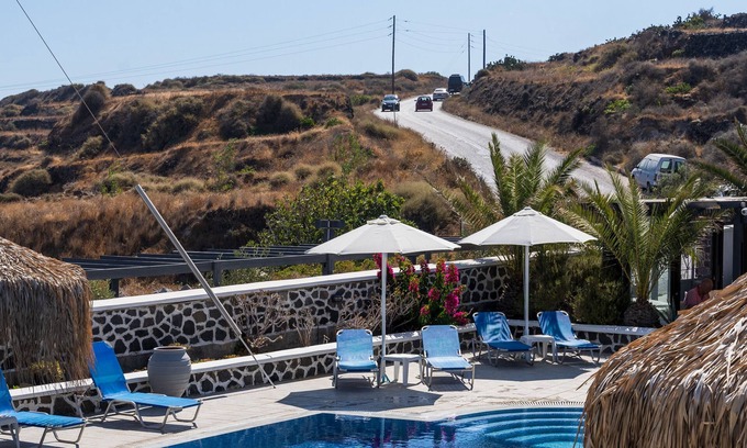 Kamari Hotel | Soulis Hotel