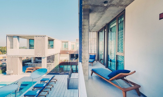 Travis Heights Hotel | South Congress Hotel