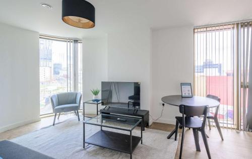 Birmingham City Centre Apartment | Spacious 1 Bedroom Apartment in Central Birmingham