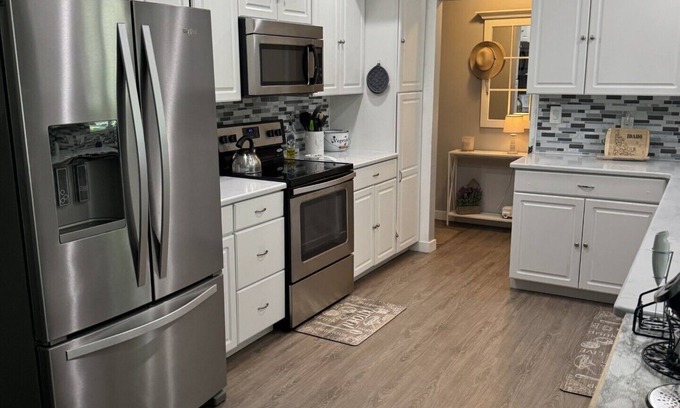 Pocatello House | Spacious 5-bedroom house in charming Pocatello with WiFi and AC