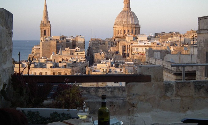 Valletta Apartment | Spacious Apartment- historical character- fascinating views over old town & sea