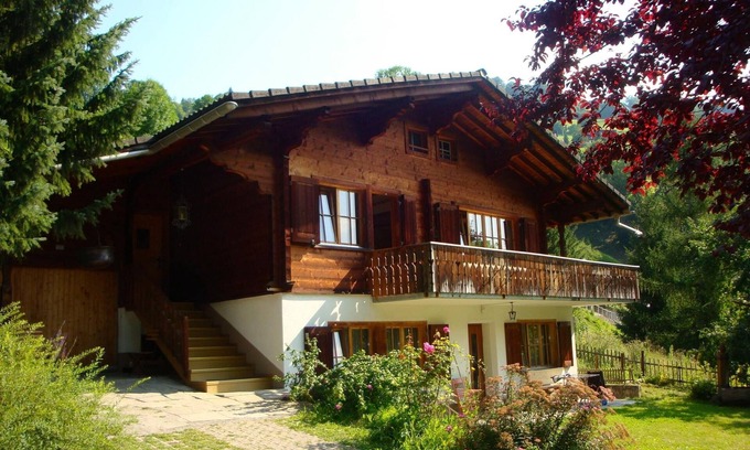 Kublis Ski Chalet | Spacious chalet with large garden on southern slope above Küblis-Klosters/Davos