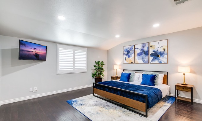 Norwalk House | Spacious, Family-Friendly Home w/Yard by Disneyland, OC, LA, and Beaches