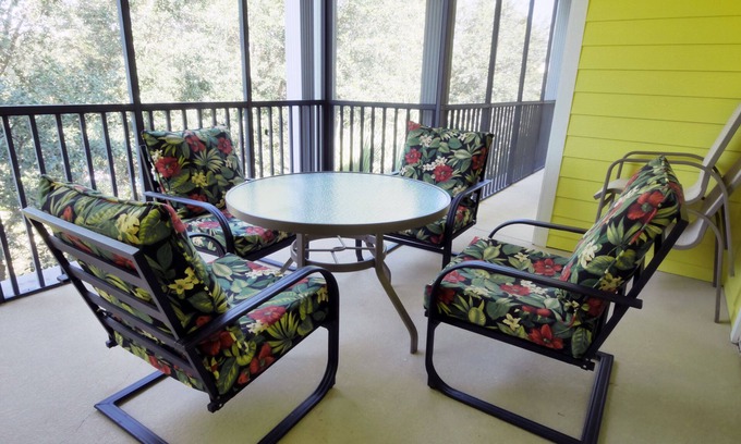 Bahama Bay Condo | Spacious Luxury Penthouse for 8 guests in amazing Bahama Bay Resort near Disney