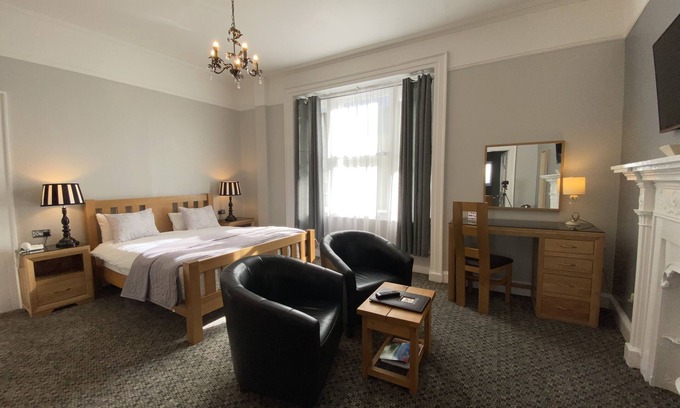 Carmarthen Hotel | Spilman Hotel