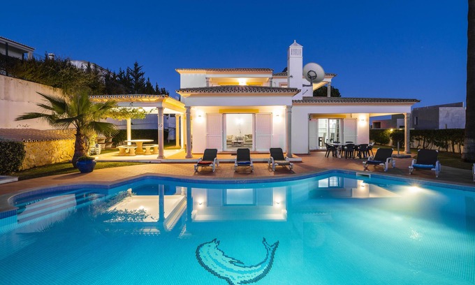 Cerro de Aguia Villa | Splendid 4-Bedroom Villa with Sea View - Pool - Air Conditioning - WIFI