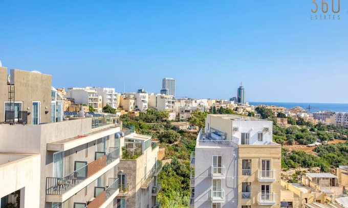 Il-Balluta Apartment | St.Julian’s 2BR Penthouse with Balconies & Sofabed