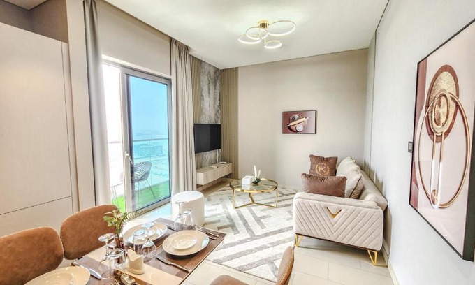 Dubai Apartment | STAY BY LATINEM Luxury 1BR Holiday Home CVR B2810 near Burj Khalifa