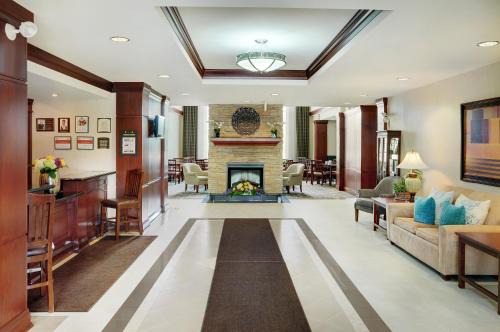 Oakville Hotel | Staybridge Suites Oakville Burlington by IHG