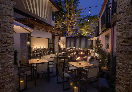 Northwest Carmel Hotel | Stilwell Hotel