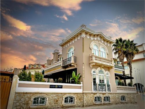 Sao Martinho do Porto Hotel | Storytellers Palace