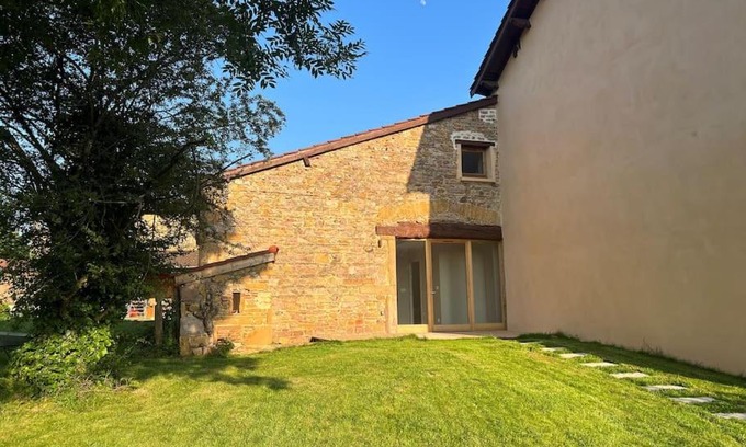 Les Echets Apartment | Studio 25m2 neuf