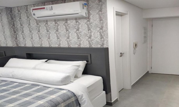 Reboucas Apartment | Studio 7th Avenue - Alto com Sacada - 7th040