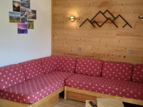 Belle Plagne Apartment | Studio rénové 4/5 pers · Ski aux pieds - FR-1-181-1038
