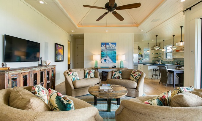 Poipu House | Stunning 2 Bedroom Luxury Cottage 300 feet from Poipu Beach Park