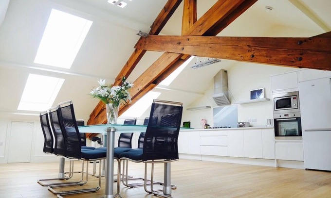Newland Near Ulverston Apartment | Stunning 3 Bedroom Penthouse, Central Ulverston