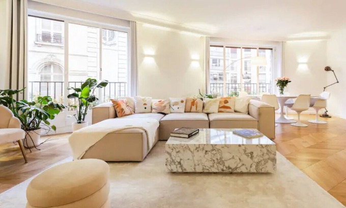Chaillot Apartment | Stunning apartment Champs Elysees 3 bedrooms AC