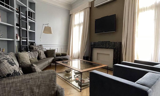Retiro Apartment | STUNNING APT @ RECOLETA - 4BR 4BT - 2691 sqft - AC/WIFI/CABLE/Maid - See reviews