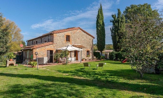Montieri House | Stunning villa for 5 people with WIFI, A/C, private pool, TV, patio and pets allowed