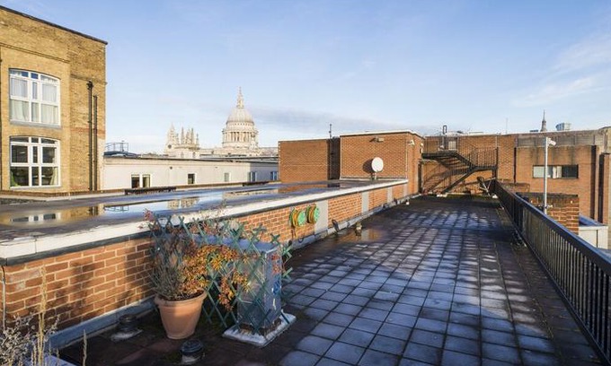 Queenhithe Apartment | Sublime 1 bed flat with Thames view