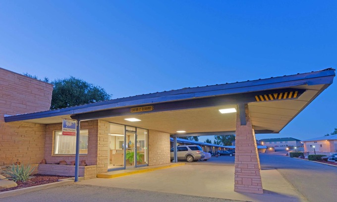 Cortez Hotel | Suburban Studios near Mesa Verde