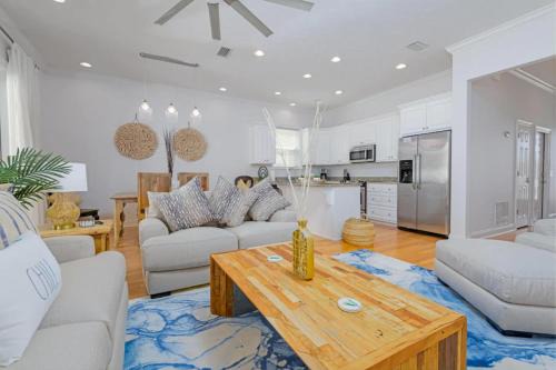 Gulf Lagoon Beach House | * Sugar Sands * Steps to Beach * Pool * Balconies *