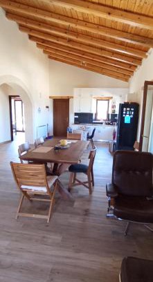 Akrotiri Cabin | Summer Villa with sea view,6 min drive from airport, near Seitan Limania beach