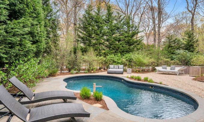 East Hampton House | Summit Harborside Spectacular