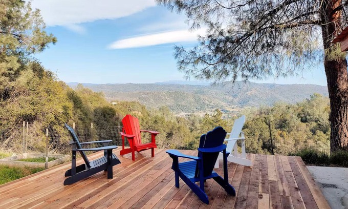Mariposa Cottage | Sunrise Cottage near Yosemite National Park
