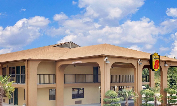Cartersville Hotel | Super 8 by Wyndham Cartersville