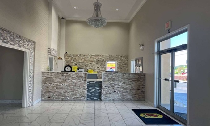 Covington Hotel | Super 8 by Wyndham Covington