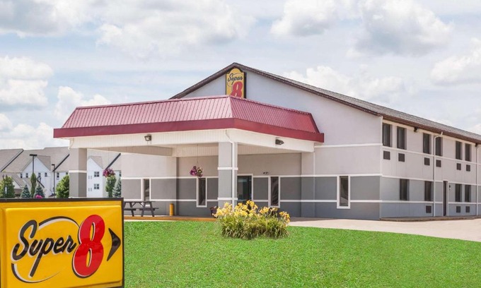 Shipshewana Hotel | Super 8 by Wyndham Shipshewana