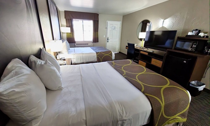 Wickenburg Hotel | Super 8 by Wyndham Wickenburg AZ