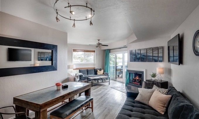North Park City Condo | Super comfortable Neighbor to Park City Resort!