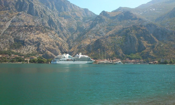 Kotor House | SUPERB HOUSE-APARTMENT, AT 40M SEA, GIANT VIEW ON THE BAY AND KOTOR OLD TOWN