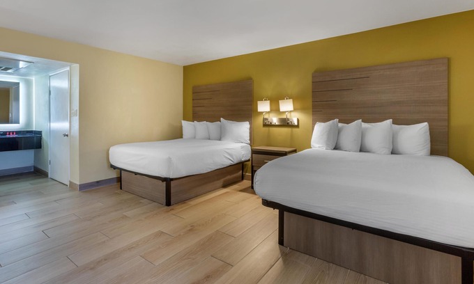 Chambers Hotel | SureStay by Best Western Chambers Petrified Forest