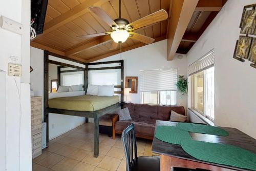 Mission Beach Hotel | Sweet Sunset Studio
