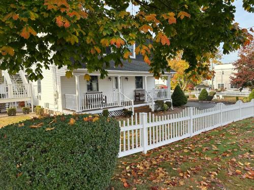 Mystic - New London Hotel | Taber Inn