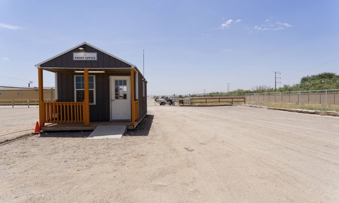 Big Spring Cabin | Target Hospitality - Big Spring Lodge